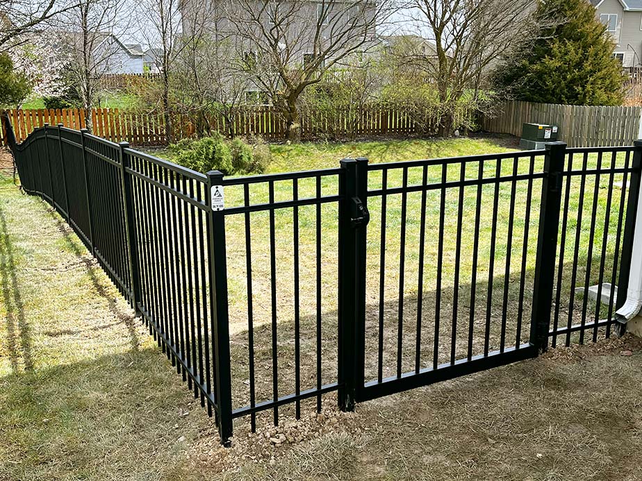 aluminum fence Columbia City Indiana