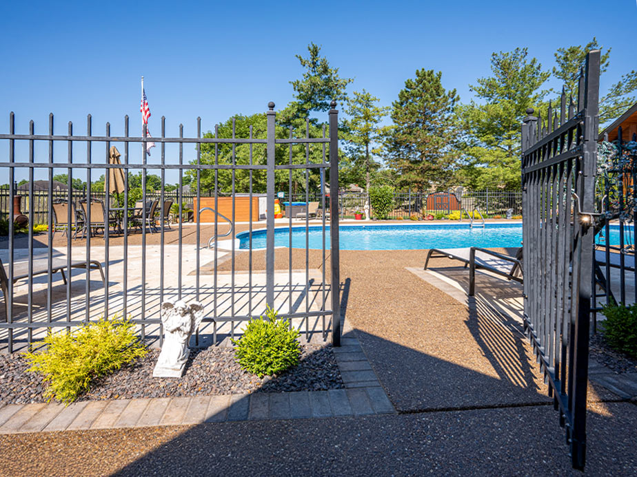 Pool Fence Example in Fort Wayne Indiana